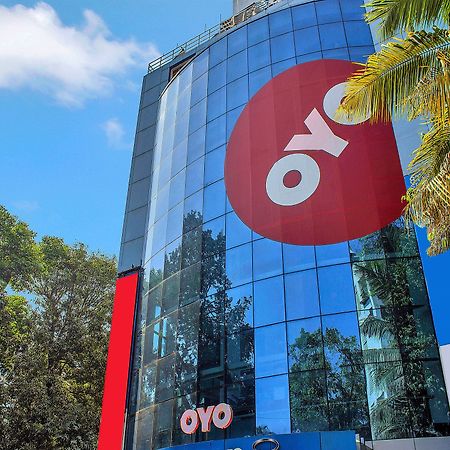 Oyo 11089 Hotel Deccan 8 Pune Exterior foto