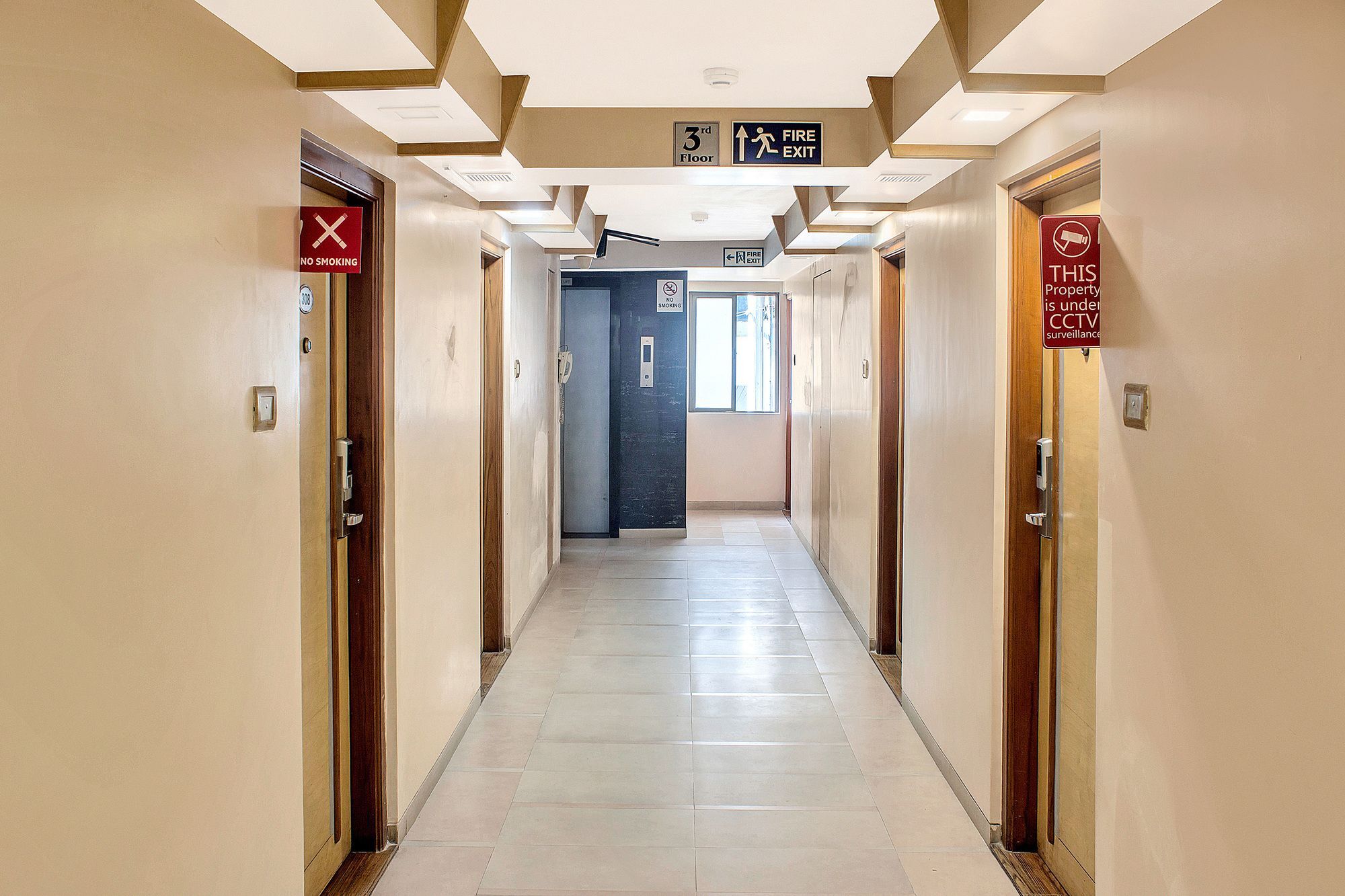 Oyo 11089 Hotel Deccan 8 Pune Exterior foto